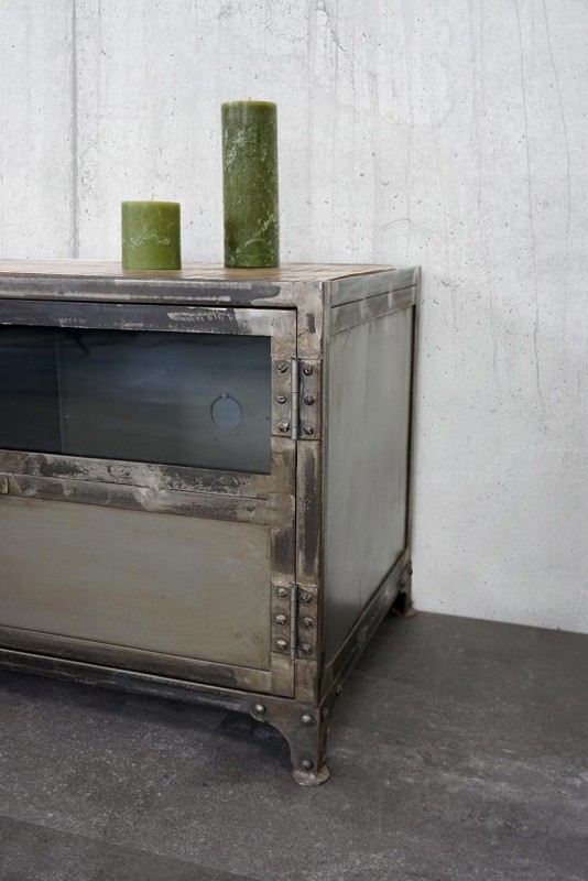 Industriële TV-meubel in hout en metaal