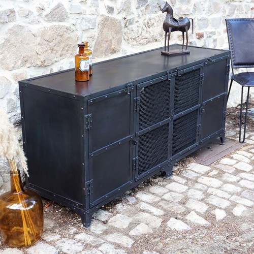 Industriële metalen dressoir
