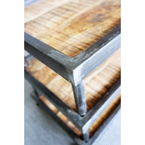 Industriële serveertafel met 3 draagvlakken