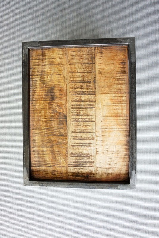 Industriële serveertafel met 3 draagvlakken
