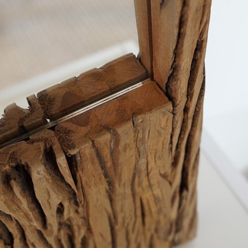 Rechthoekige spiegel van ruw hout 25 x 150 cm
