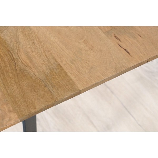 Eettafel van hout en metaal - Brooklyn