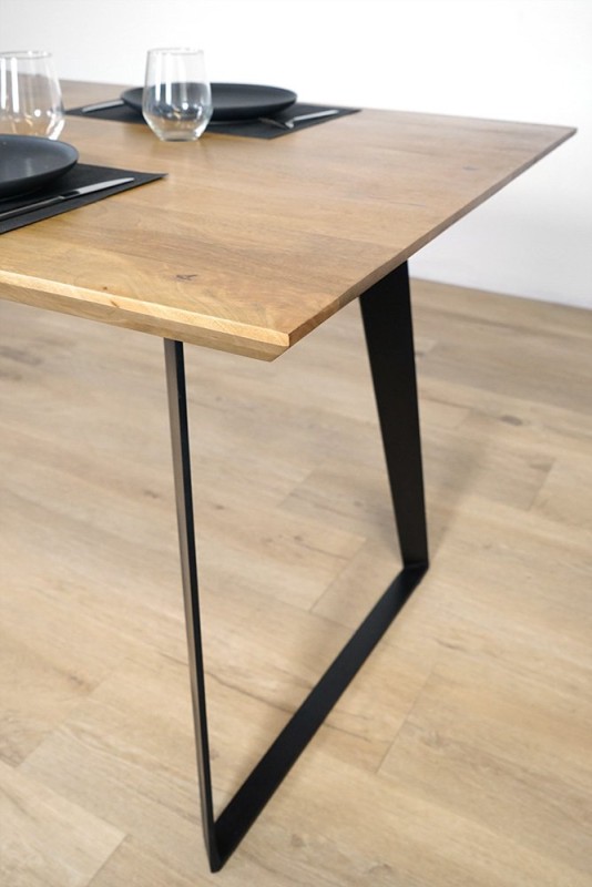 Eettafel van hout en metaal - Manhattan
