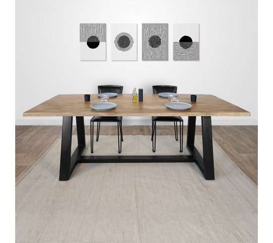 Table en bois massif avec pieds metal en V