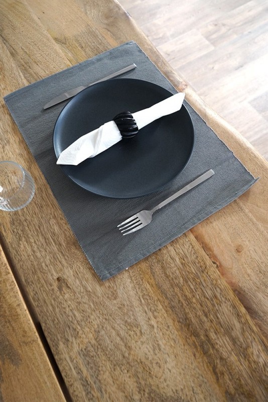 Massief houten tafel 220 cm met metalen poten en dubbel blad