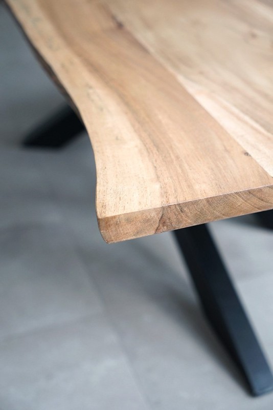 Massief houten salontafel met natuurlijke rand - Mikado