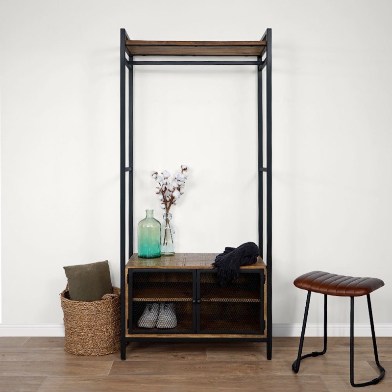 Entree garderobe met kapstok