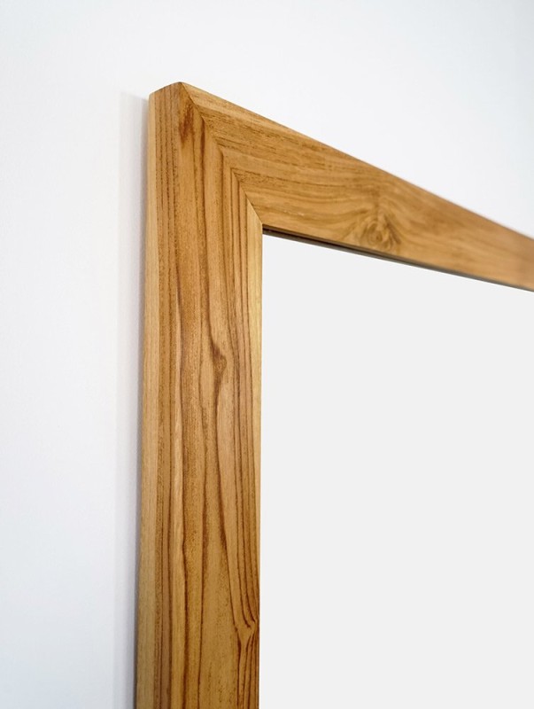 70 cm vierkante spiegel met massief teakhouten lijst