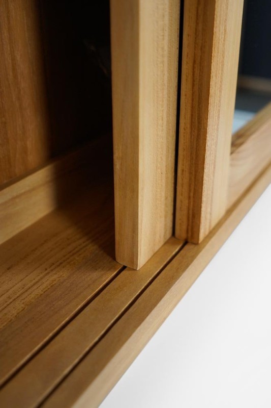 80cm massief teak badkamermeubel met schuifdeuren en spiegel