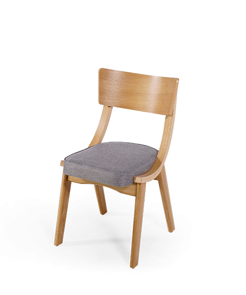 Houten stoelen